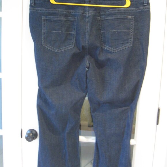 Melissa McCarthy Seven7 Jeans - Picture 2 of 3